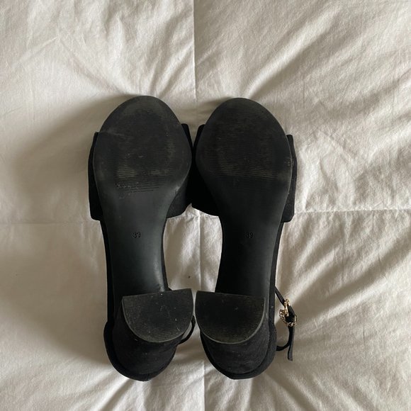 h&m black heels! (black & gold, size 8) - Picture 3 of 6